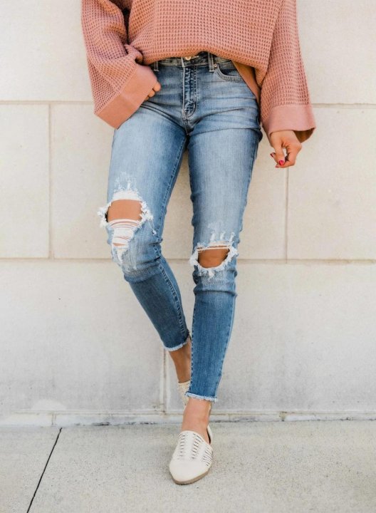 The Kallista Medium Wash Distressed Crop Jeans