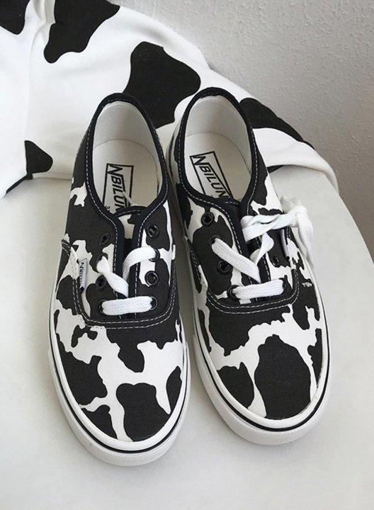 Women's Canvas Shoes Lace Cow Print Canvas Shoes