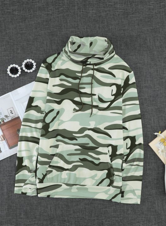 Camo Pocket Turtleneck Casual Sweatshirt