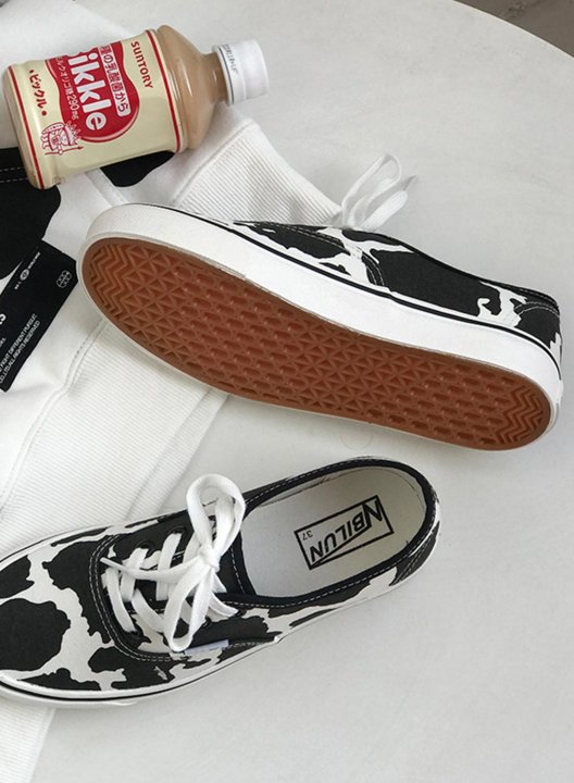 Women's Canvas Shoes Lace Cow Print Canvas Shoes