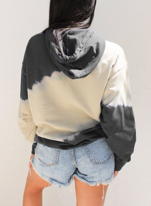 Front Pocketed Tie-dye Hoodie