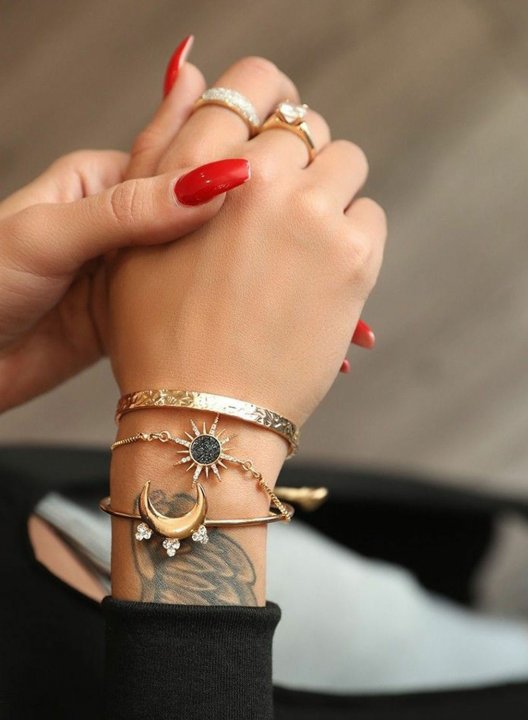 Hot-Sale Golden Bracelet