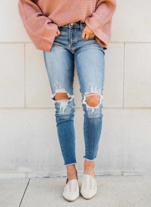 The Kallista Medium Wash Distressed Crop Jeans