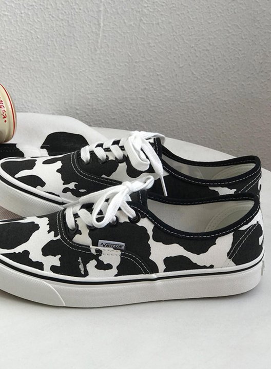 Women's Canvas Shoes Lace Cow Print Canvas Shoes