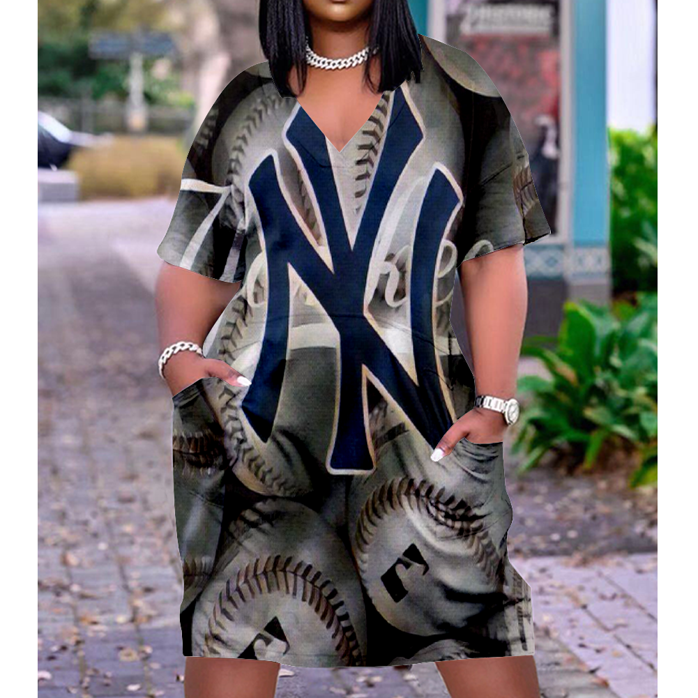 New York Yankees V-Neck Jacket Short-Sleeved Bat-Sleeved Dress